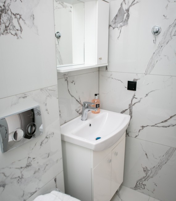 BENTELER STUDIOS ΣΤΗ ΚΑΛΛΙΘΕΑ - ΜΕ ΕΞΩΤΕΡΙΚΗ ΠΙΣΙΝΑ