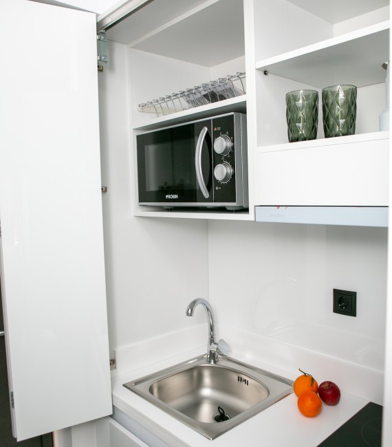 BENTELER STUDIOS ΣΤΗ ΚΑΛΛΙΘΕΑ - ΜΕ ΕΞΩΤΕΡΙΚΗ ΠΙΣΙΝΑ