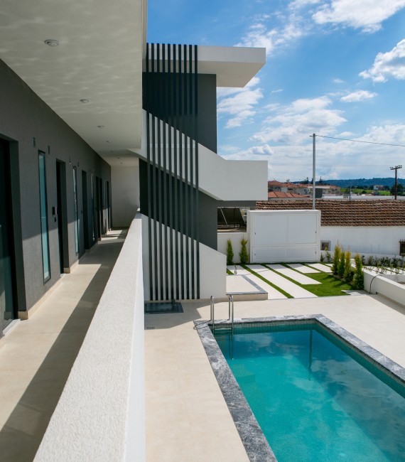 BENTELER STUDIOS ΣΤΗ ΚΑΛΛΙΘΕΑ - ΜΕ ΕΞΩΤΕΡΙΚΗ ΠΙΣΙΝΑ