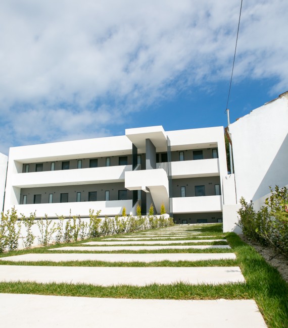 BENTELER STUDIOS ΣΤΗ ΚΑΛΛΙΘΕΑ - ΜΕ ΕΞΩΤΕΡΙΚΗ ΠΙΣΙΝΑ