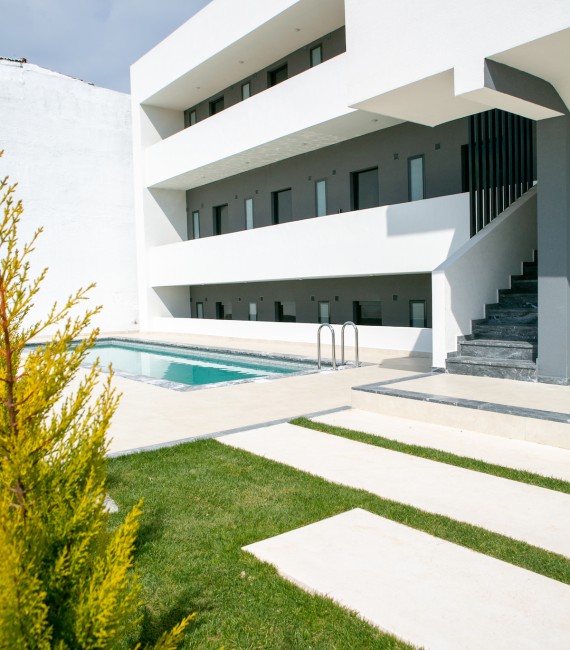 BENTELER STUDIOS ΣΤΗ ΚΑΛΛΙΘΕΑ - ΜΕ ΕΞΩΤΕΡΙΚΗ ΠΙΣΙΝΑ