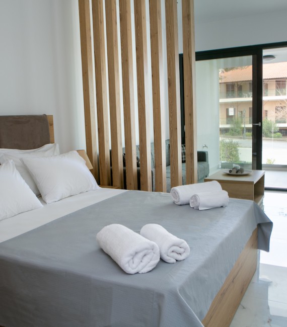 BENTELER STUDIOS ΣΤΗ ΚΑΛΛΙΘΕΑ - ΜΕ ΕΞΩΤΕΡΙΚΗ ΠΙΣΙΝΑ