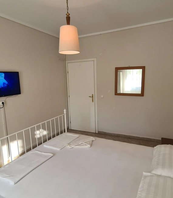 BENTELER STUDIOS (4 ΑΤΟΜΩΝ) ΣΤΟ ΠΟΛΥΧΡΟΝΟ - ΜΕ ΘΕΑ ΣΤΗ ΘΑΛΑΣΣΑ