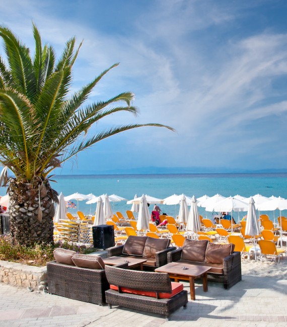 BENTELER STUDIOS (4 ΑΤΟΜΩΝ) ΣΤΟ ΠΟΛΥΧΡΟΝΟ - ΜΕ ΘΕΑ ΣΤΗ ΘΑΛΑΣΣΑ